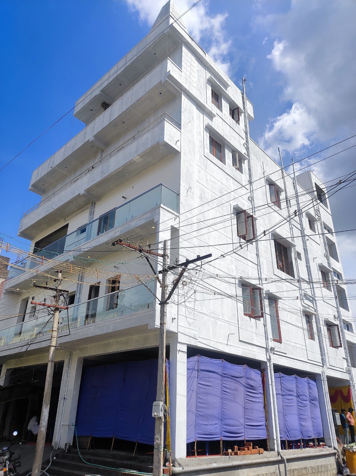 Commercial Multi-Storey Complex